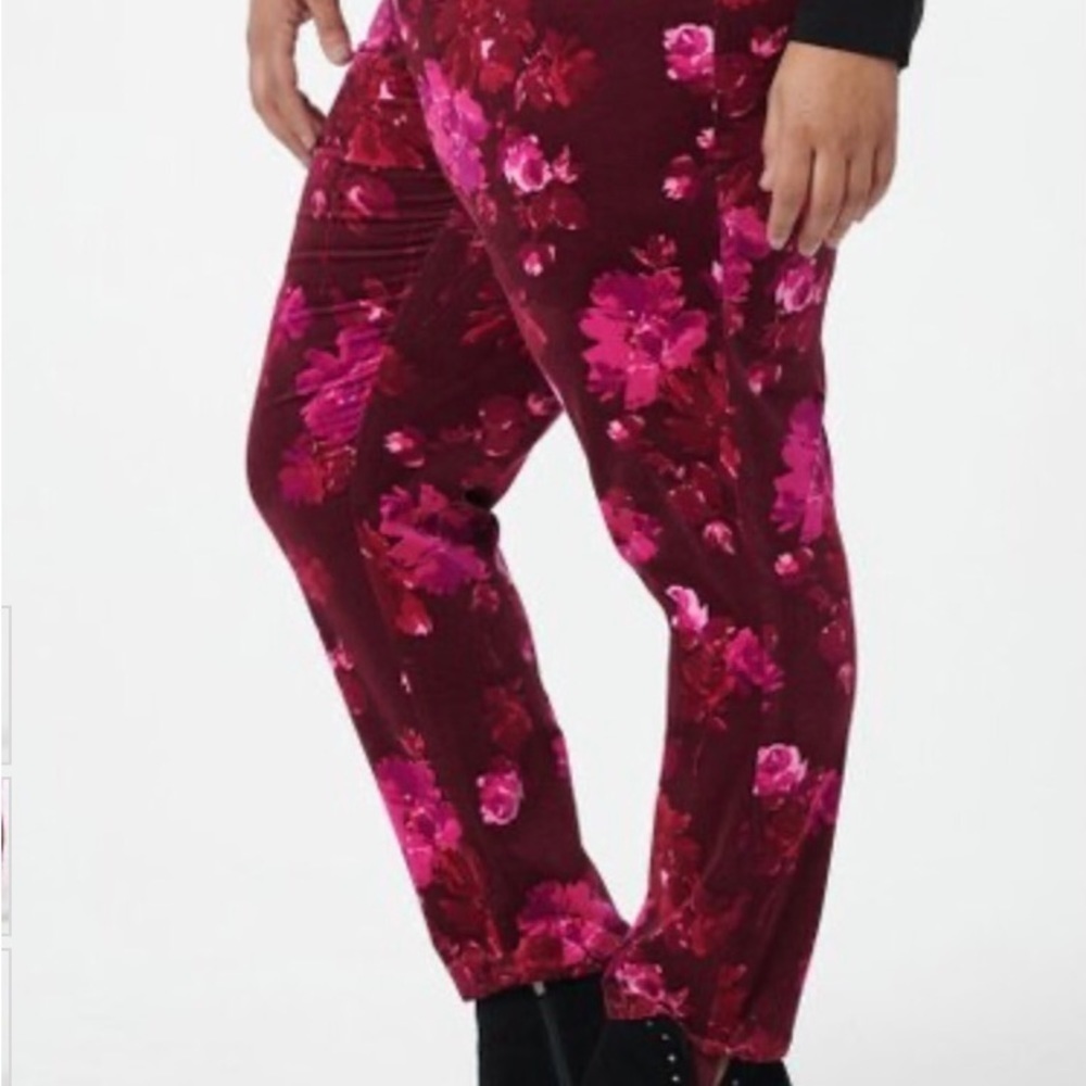 NWT Isaac Mizrahi Sangria Floral Velvet Stirrup Pants 28WT